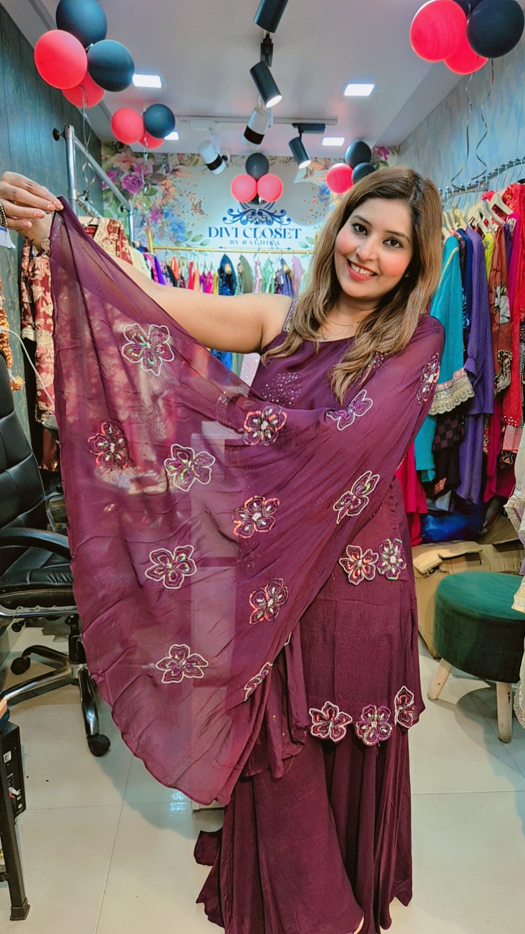 "ONE SHOULDER" INDOWESTERN