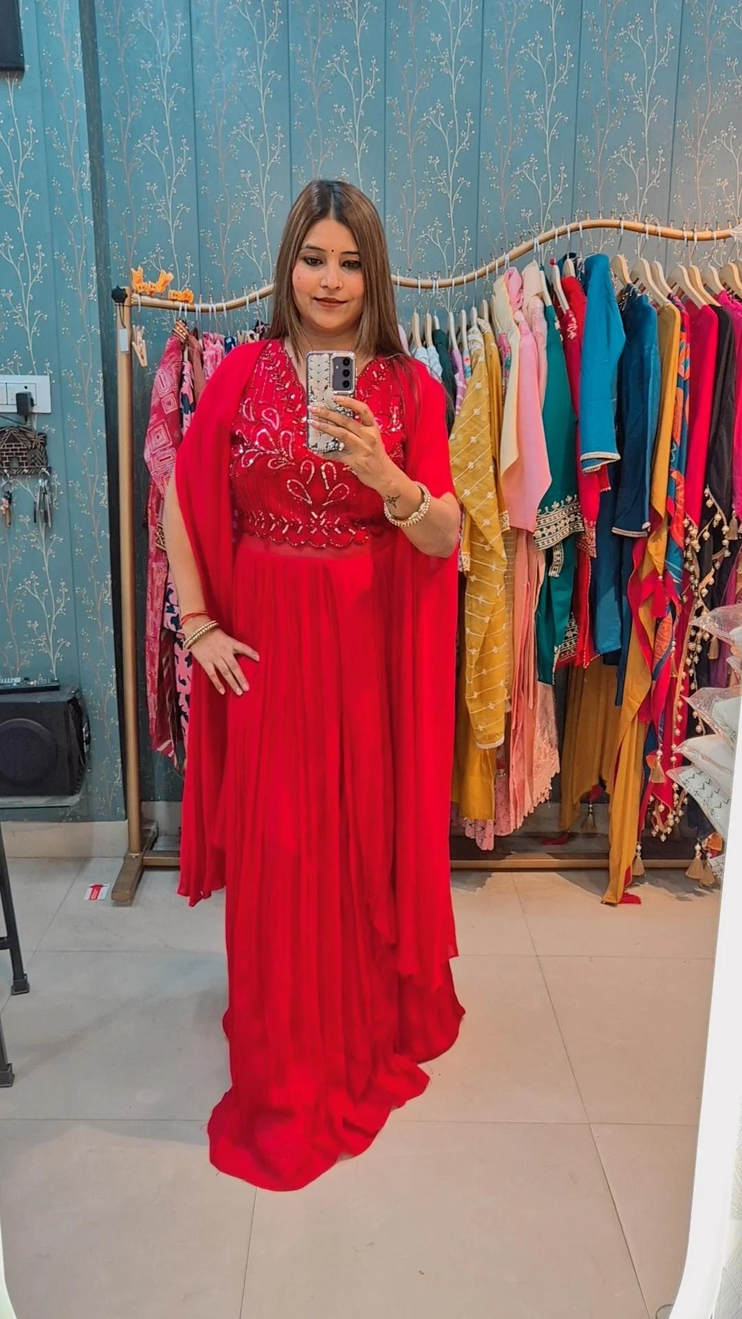 "Red Indo western"