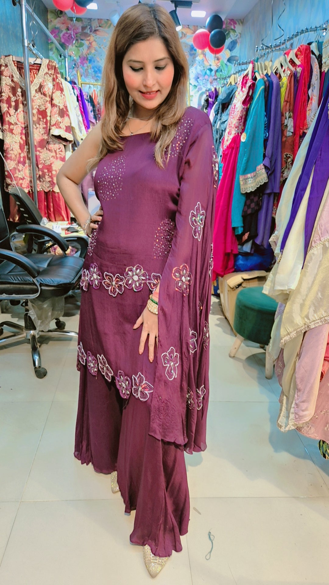 "ONE SHOULDER" INDOWESTERN