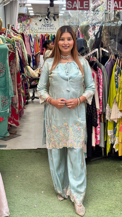 “Zariya Luxe Indo-Western”
