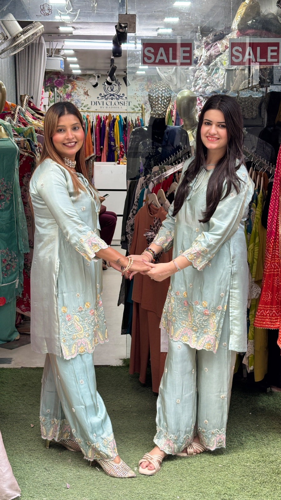 “Zariya Luxe Indo-Western”