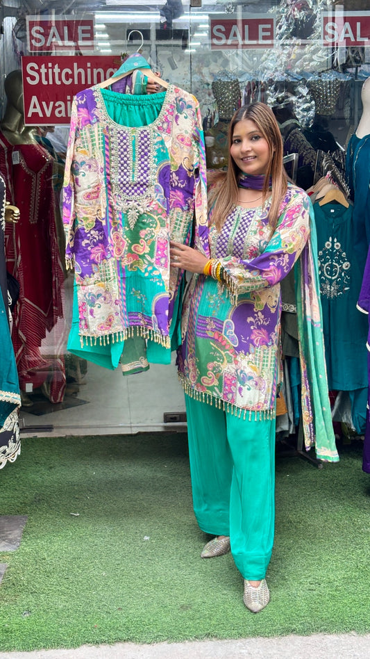 Noor-e-Farshi – Pure Crepe Farshi Salwar Suit